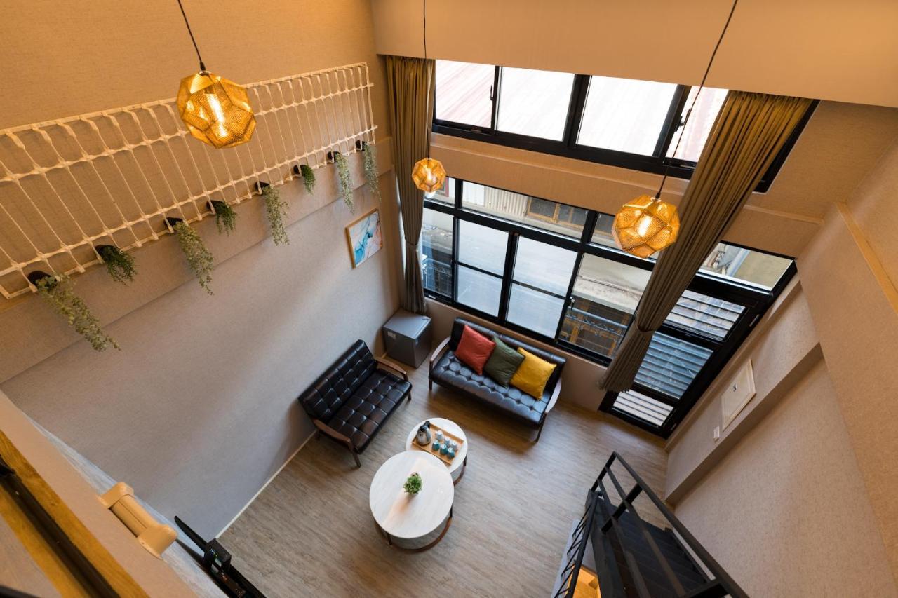 Reise Guesthouse 喜遊旅宿 ゲストハウス 旅マニア Tainan Exterior photo