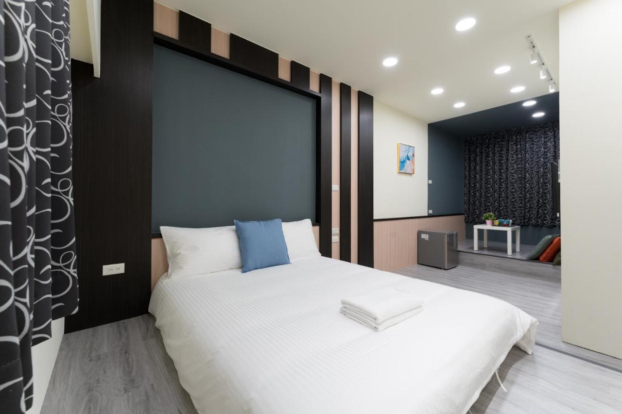 Reise Guesthouse 喜遊旅宿 ゲストハウス 旅マニア Tainan Exterior photo